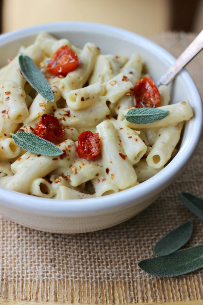 Creamy Cauliflower Cheez Mac and Cheez